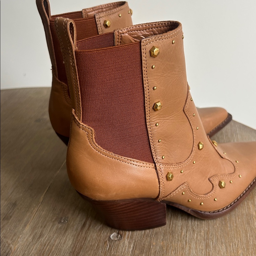 Vince Camuto Norley Studded Leather Western Ankle Booties Women’s Size 5.5 - Picture 6 of 17
